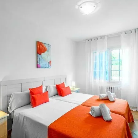 Willa Punta Prima Sleeps 10 Pool Air Con Wifi Punta Prima (Menorca)
